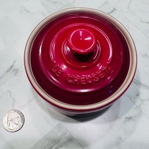 Lecreset stoneware dish with lid. Suitable for baking